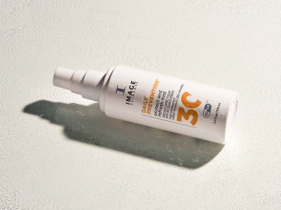 DAILY PREVENTION - Protect And Refresh Mist SPF 30